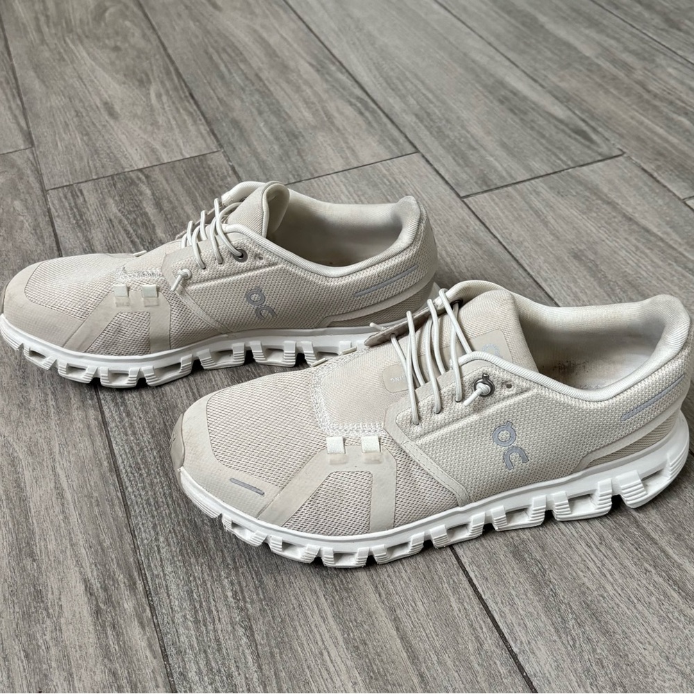 On Cloud 6 Sneakers Pearl/white Sz 9 - Picture 2 of 8